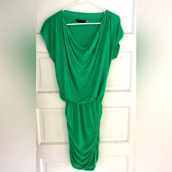 Alice + Olivia | Dresses | Alice Olivia Light Green Dress Size 4 | Poshmark